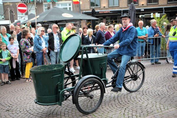 Bezemwagen_markt_Schagen